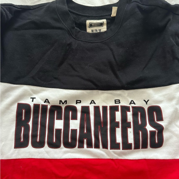 Tampa Bay Buccaneers Colorblock Sweatshirt - Picture 3 of 8